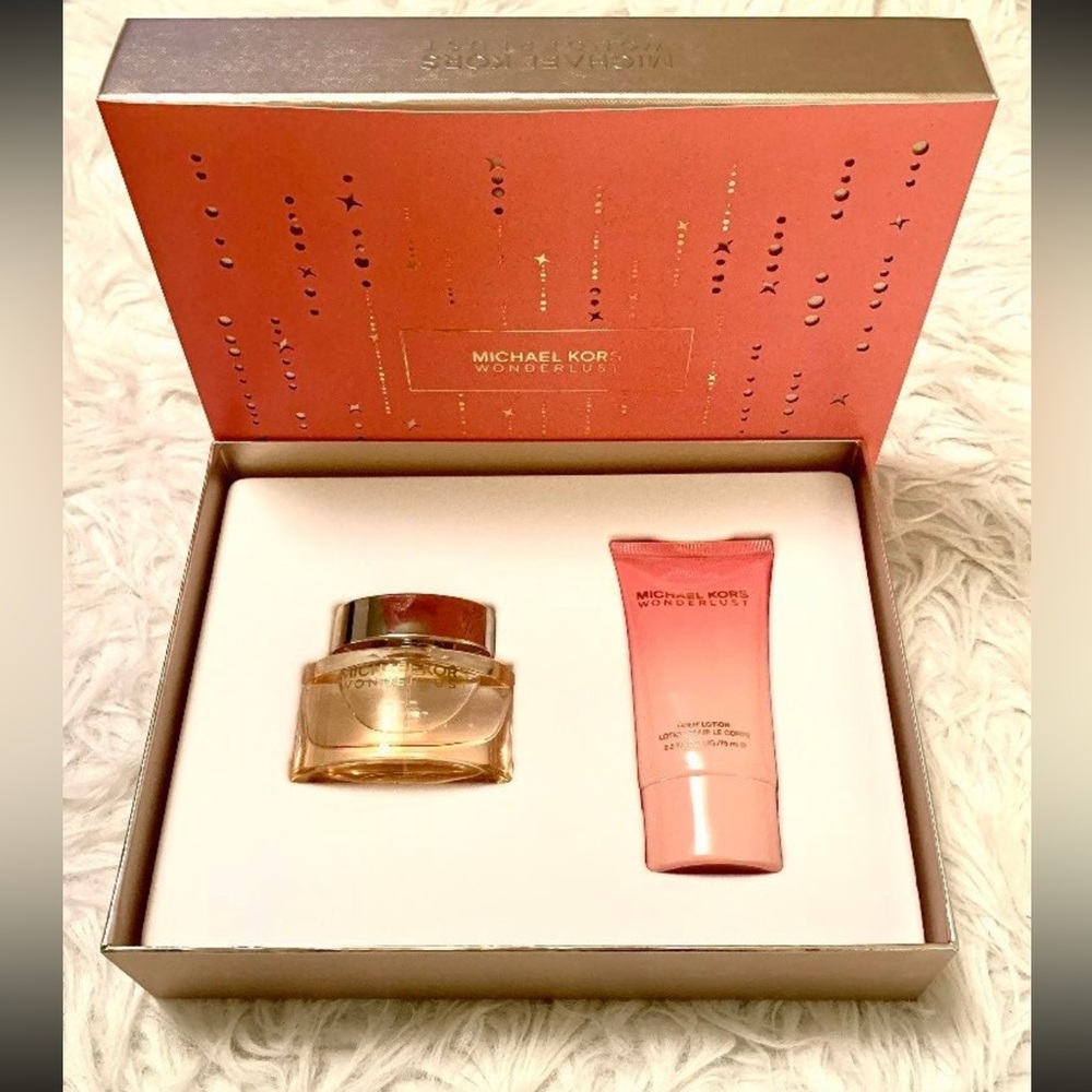 New Michael Kors Wonderlust  gift set 1 oz + lotion 2.5 fl oz